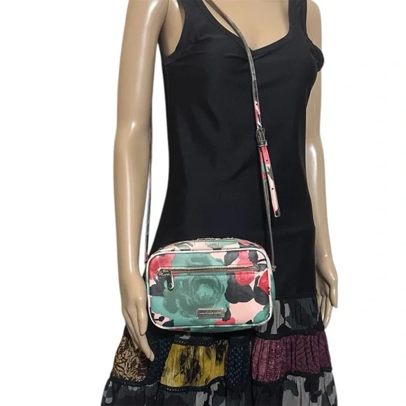 Marc By Marc Jacobs Green and Pink Crossbody Bag - Picture 6 of 8